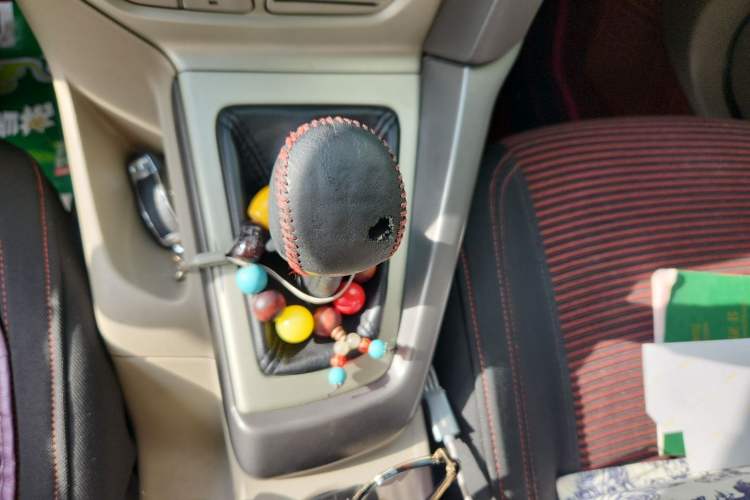 Used Ford Focus 2012 Sedan 1.6L Manual Comfort Model Gear Lever