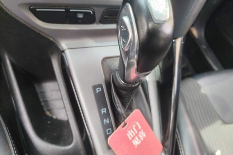 Used Ford Focus 2012 Hatchback 1.6L Automatic Fashion Edition Gear Lever