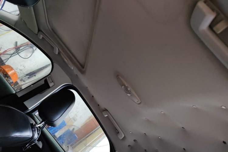 Used Ford Focus 2012 Sedan 1.6L Automatic Fashion Edition Headliner