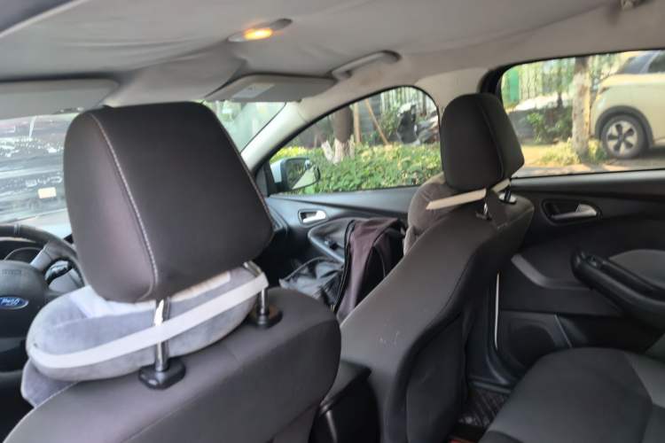 Used Ford Focus 2012 Hatchback 1.6L Automatic Comfort Model Headliner