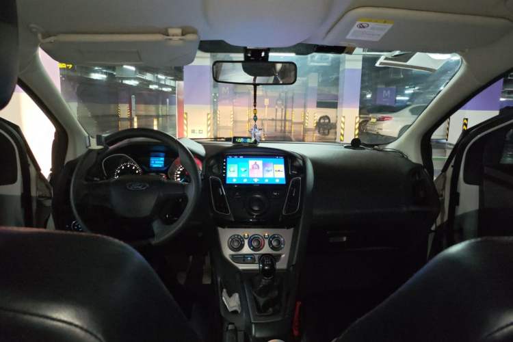 Used Ford Focus 2012 Hatchback 1.6L Manual Comfort Model Headliner