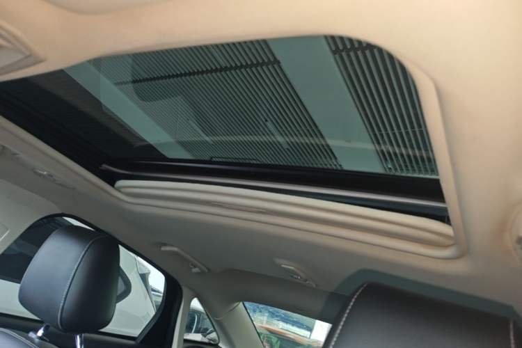 Used Ford Focus 2012 Sedan 1.6L Automatic Fashion Edition Headliner