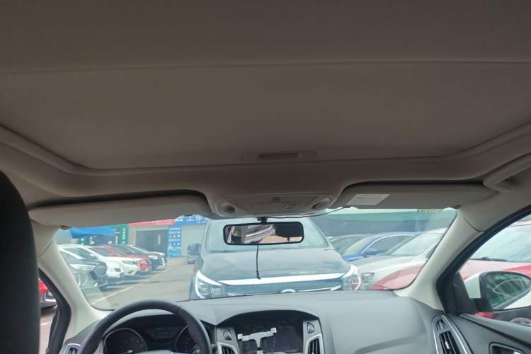 Used Ford Focus 2012 Hatchback 1.6L Automatic Fashion Edition Headliner