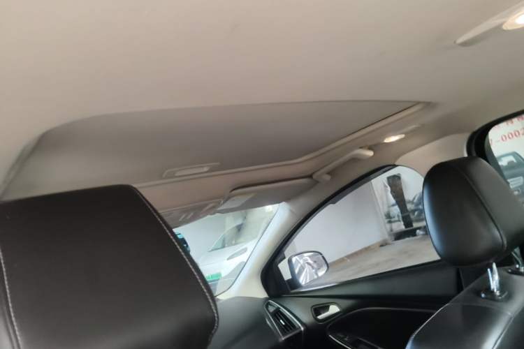 Used Ford Focus 2012 Sedan 1.6L Automatic Fashion Edition Headliner
