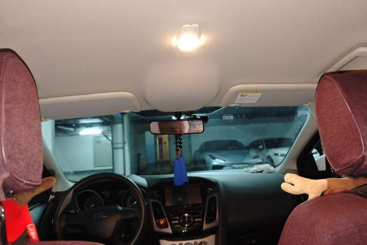 Used Ford Focus 2012 Hatchback 1.6L Automatic Fashion Edition Headliner