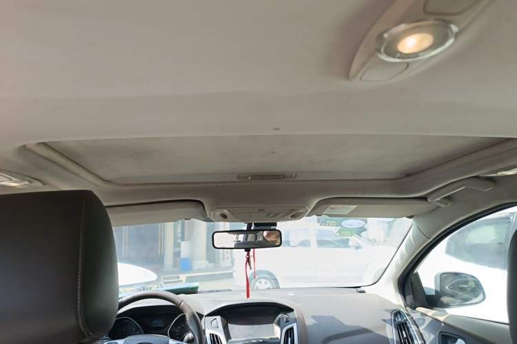 Used Ford Focus 2012 Sedan 1.6L Automatic Fashion Edition Headliner