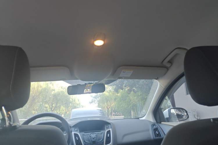 Used Ford Focus 2012 Sedan 1.6L Manual Comfort Model Headliner