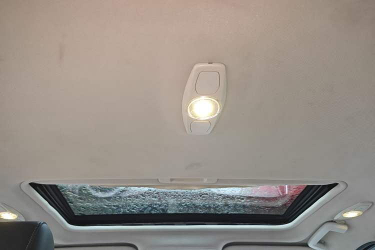 Used Ford Focus 2012 Hatchback 1.6L Automatic Fashion Edition Headliner