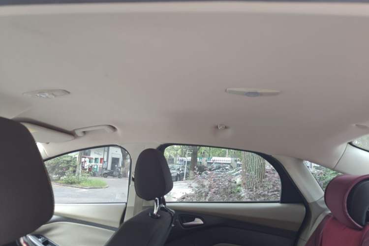 Used Ford Focus 2012 Sedan 1.6L Automatic Comfort Model Headliner