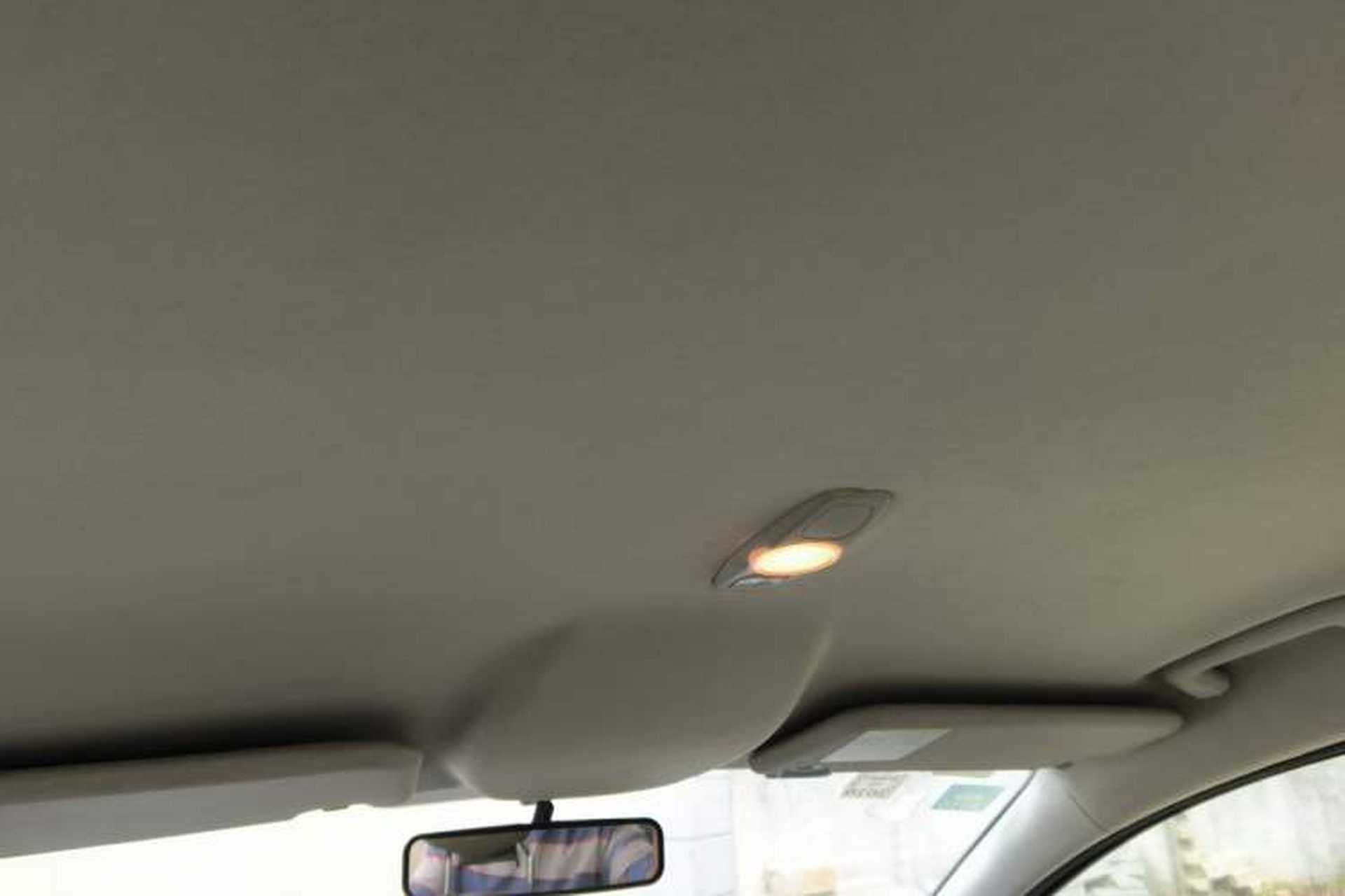 Used Ford Focus 2012 Sedan 1.6L Automatic Comfort Model Headliner