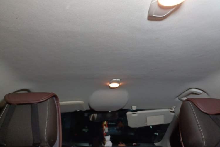 Used Ford Focus 2012 Sedan 1.6L Automatic Comfort Model Headliner