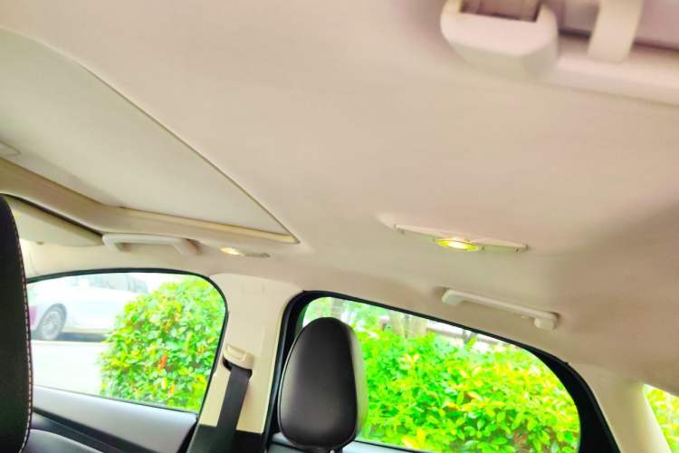 Used Ford Focus 2012 Hatchback 1.6L Automatic Fashion Edition Headliner