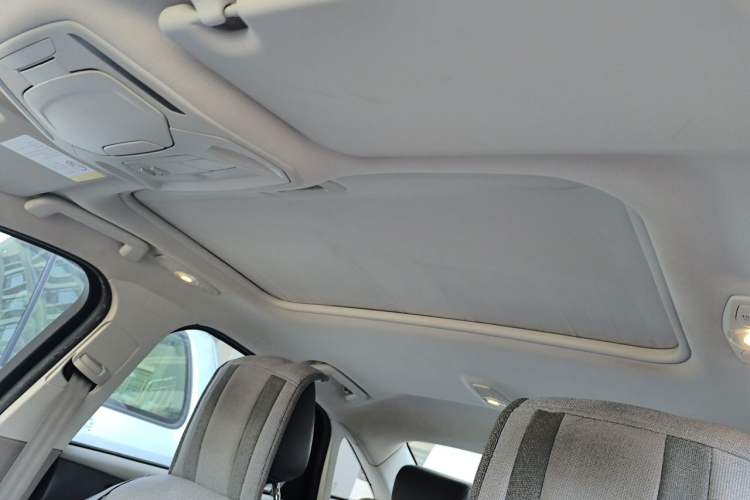 Used Ford Focus 2012 Sedan 1.6L Manual Fashion Edition Headliner