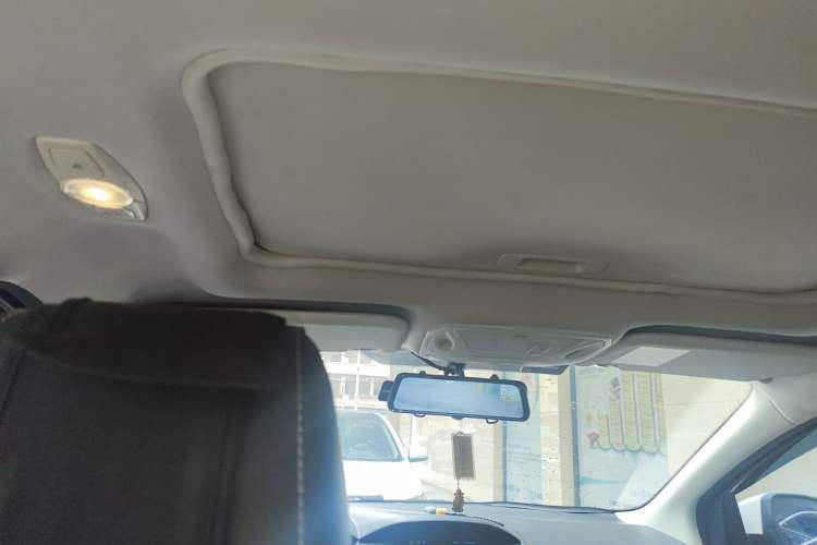 Used Ford Focus 2012 Hatchback 1.6L Automatic Fashion Edition Headliner