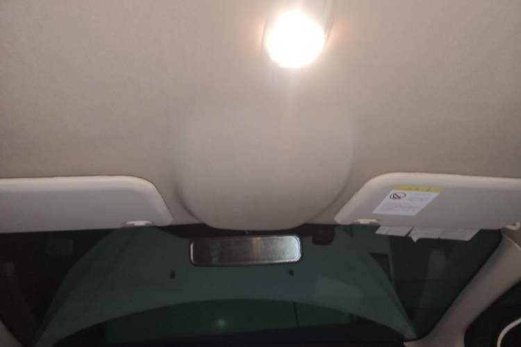 Used Ford Focus 2012 Sedan 1.6L Automatic Comfort Model Headliner