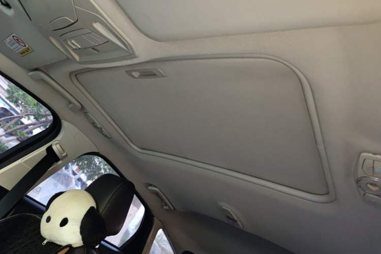 Used Ford Focus 2012 Hatchback 1.6L Automatic Fashion Edition Headliner