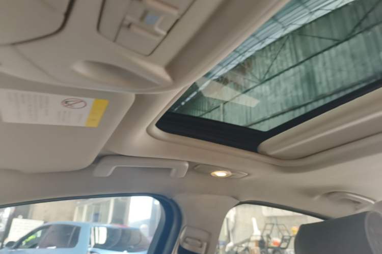 Used Ford Focus 2012 Sedan 1.6L Manual Fashion Edition Headliner