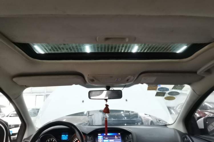 Used Ford Focus 2012 Sedan 1.6L Automatic Fashion Edition Headliner