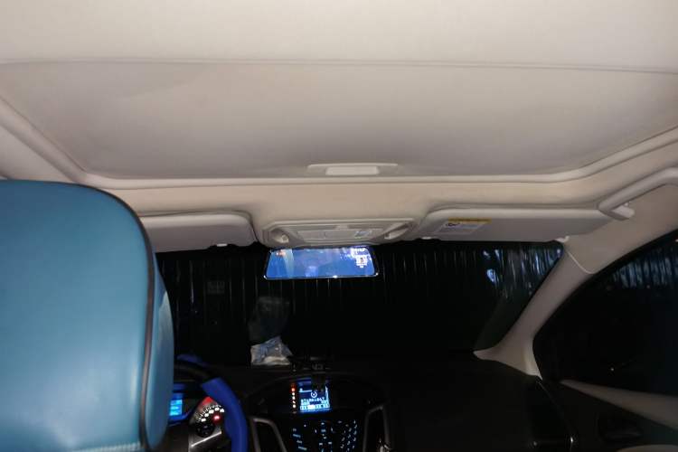 Used Ford Focus 2012 Sedan 1.6L Automatic Fashion Edition Headliner