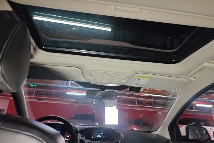 Used Ford Focus 2012 Hatchback 1.6L Automatic Fashion Edition Headliner