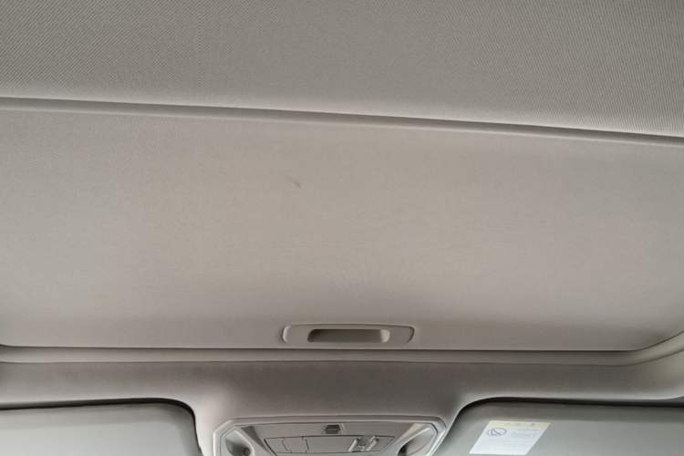 Used Ford Focus 2012 Sedan 1.6L Automatic Fashion Edition Headliner