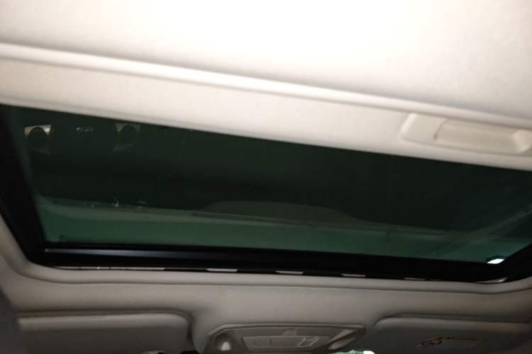 Used Ford Focus 2012 Hatchback 1.6L Automatic Fashion Edition Headliner