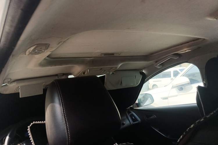 Used Ford Focus 2012 Hatchback 1.6L Automatic Fashion Edition Headliner