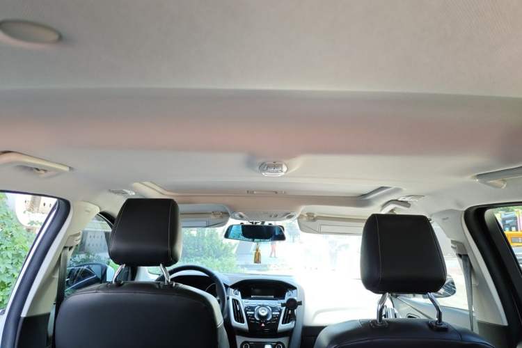 Used Ford Focus 2012 Hatchback 2.0L Automatic Luxury Sport Model Headliner
