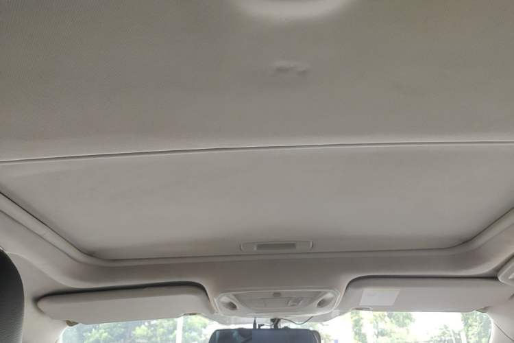 Used Ford Focus 2012 Sedan 1.6L Automatic Fashion Edition Headliner
