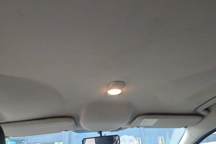 Used Ford Focus 2012 Sedan 1.6L Automatic Comfort Model Headliner