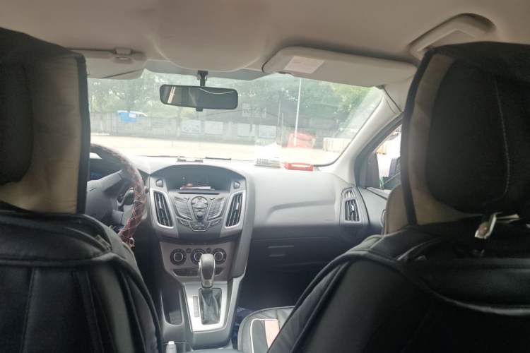 Used Ford Focus 2012 Hatchback 1.6L Automatic Comfort Model Headliner