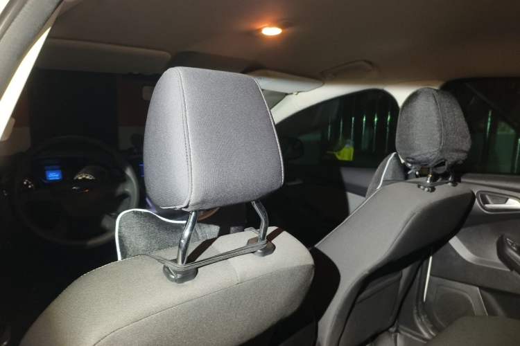 Used Ford Focus 2012 Hatchback 1.6L Manual Comfort Model Headliner