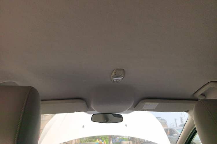 Used Ford Focus 2012 Sedan 1.6L Automatic Comfort Model Headliner