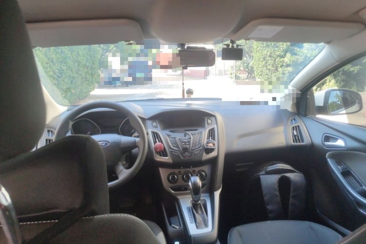 Used Ford Focus 2012 Hatchback 1.6L Automatic Comfort Model Headliner