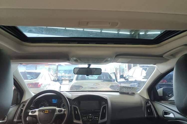 Used Ford Focus 2012 Sedan 1.6L Automatic Fashion Edition Headliner