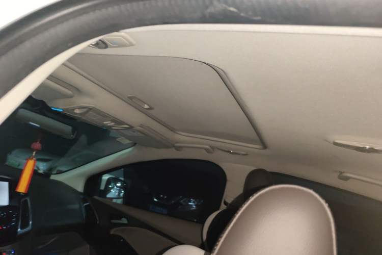 Used Ford Focus 2012 Sedan 1.6L Automatic Fashion Edition Headliner