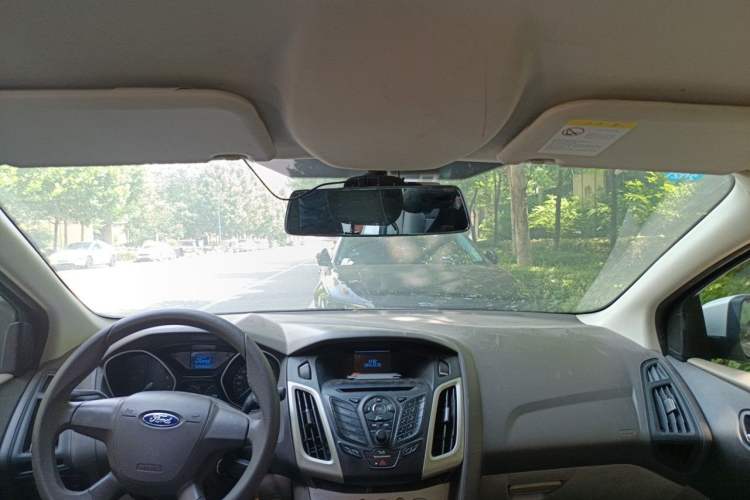 Used Ford Focus 2012 Sedan 1.6L Manual Comfort Model Headliner