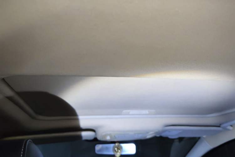 Used Ford Focus 2012 Sedan 1.6L Manual Fashion Edition Headliner