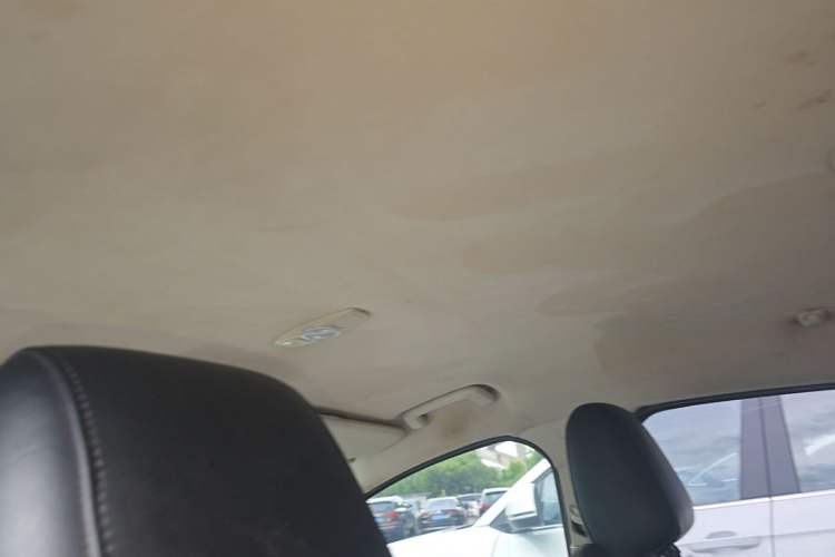 Used Ford Focus 2012 Sedan 1.6L Manual Comfort Model Headliner