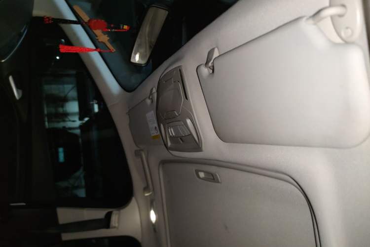 Used Ford Focus 2012 Hatchback 1.6L Automatic Fashion Edition Headliner