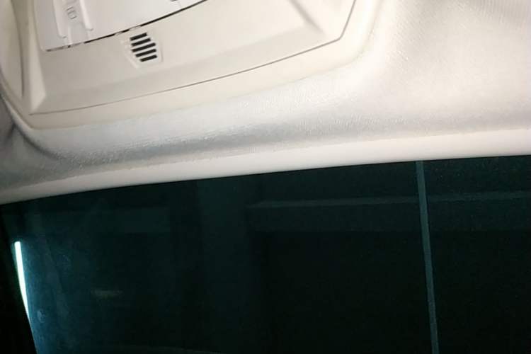 Used Ford Focus 2012 Hatchback 1.6L Automatic Fashion Edition Headliner