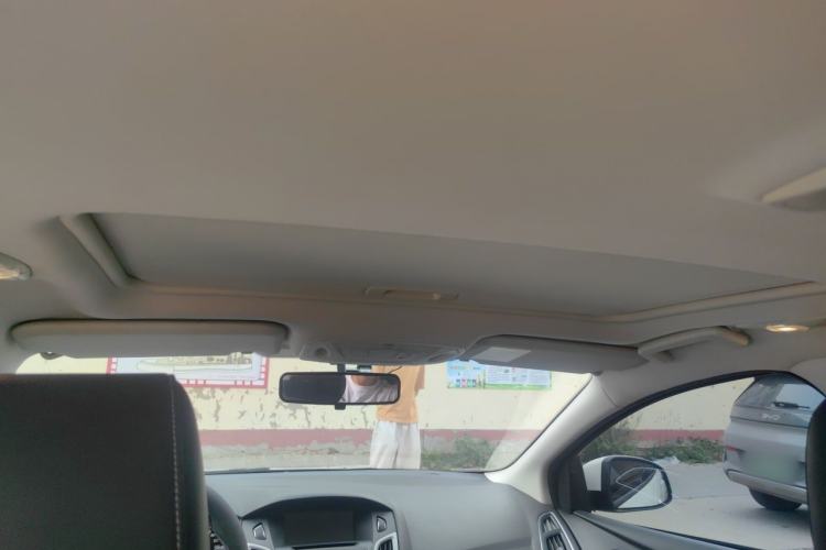 Used Ford Focus 2012 Hatchback 1.6L Automatic Fashion Edition Headliner