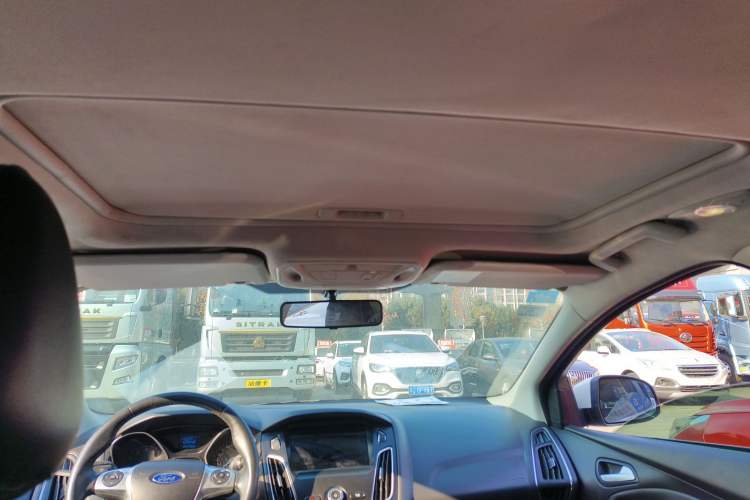 Used Ford Focus 2012 Sedan 1.6L Automatic Fashion Edition Headliner