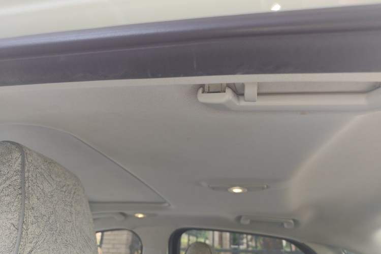 Used Ford Focus 2012 Sedan 1.6L Automatic Fashion Edition Headliner