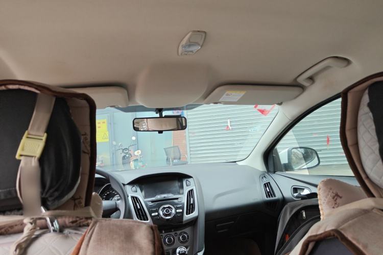 Used Ford Focus 2012 Hatchback 1.6L Manual Comfort Model Headliner