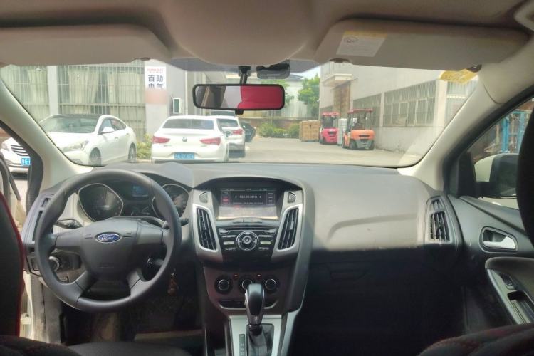 Used Ford Focus 2012 Hatchback 1.6L Automatic Comfort Model Headliner