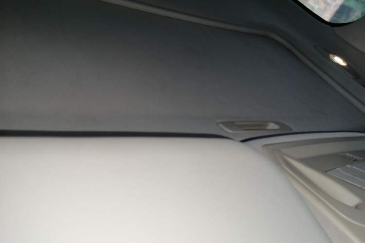 Used Ford Focus 2012 Hatchback 1.6L Automatic Fashion Edition Headliner