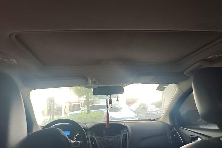 Used Ford Focus 2012 Sedan 1.6L Automatic Fashion Edition Headliner
