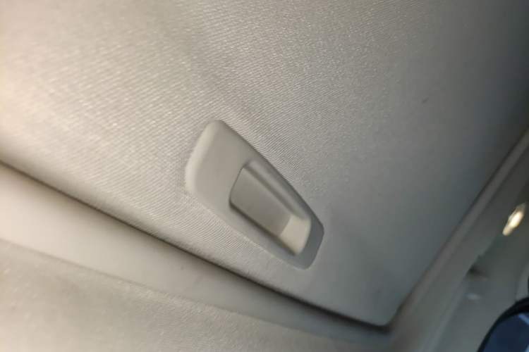 Used Ford Focus 2012 Sedan 1.6L Automatic Fashion Edition Headliner