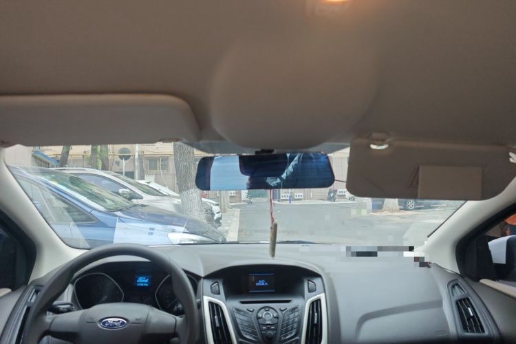 Used Ford Focus 2012 Sedan 1.6L Automatic Comfort Model Headliner